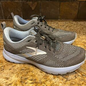 Brooks Revel 5 Running Shoes women’s 8 blue grey black sparkle laces